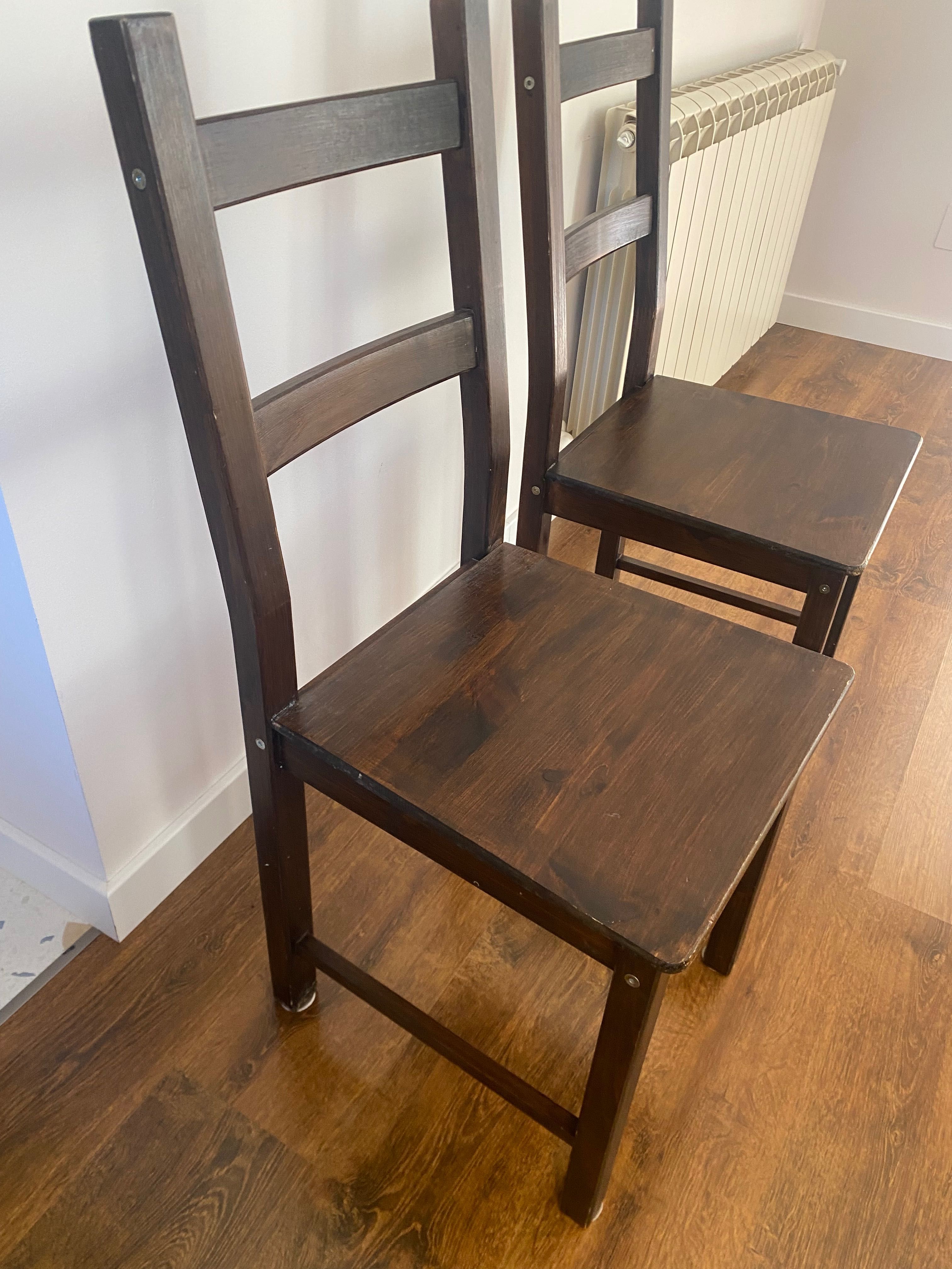 Masă lemn extensibilă, cu scaune