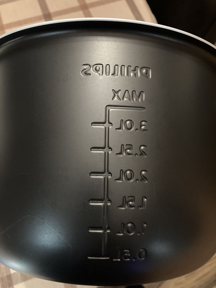 Мултикукър Philips HD4731