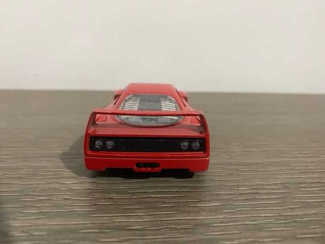 Masinuta Burago Ferrari F40 de Colecție
