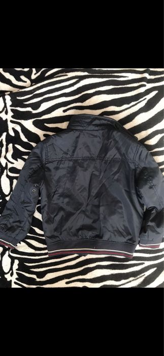 Geci +vesta baieti 4-5 ani 50 lei setul