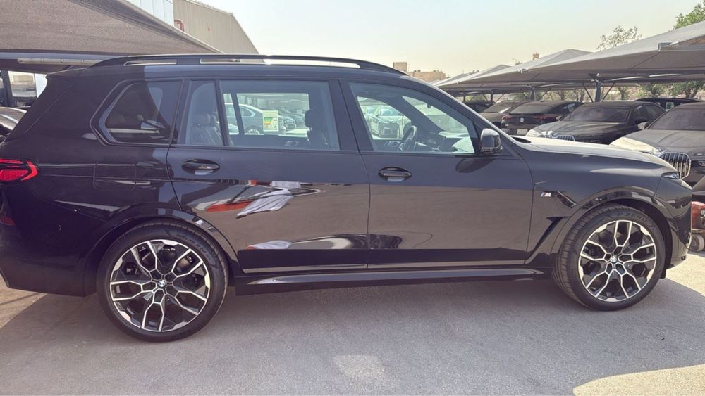 BMW X7 xDrive 40i 2025 individual В Наличии