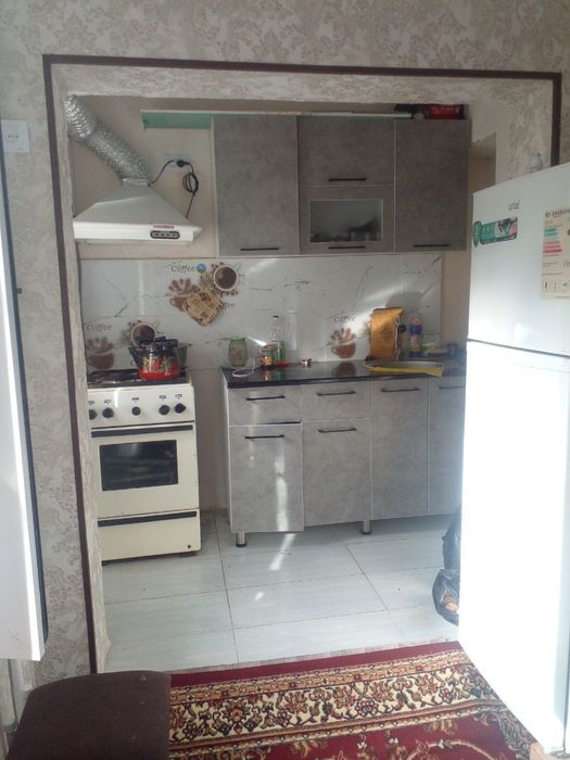 Срочна сотилади нархини келишамиз 2 хона 3 килинган