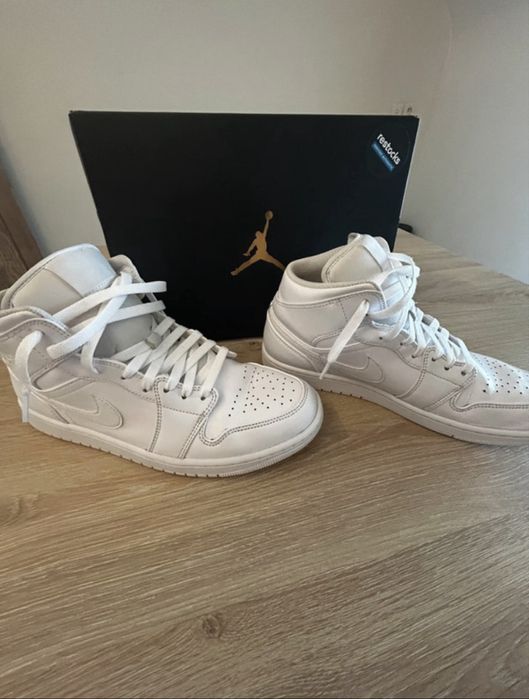 Jordan 1 mid 44,5