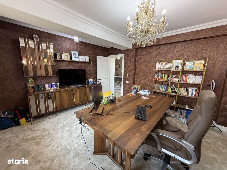 Vanzare VILA|CASA DE LUX 6 Camere 250 MP utili | 409mp curte| BERCENI