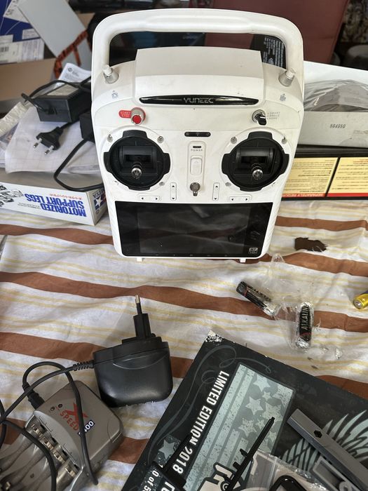 2 rc masina electric cu 2 dronr