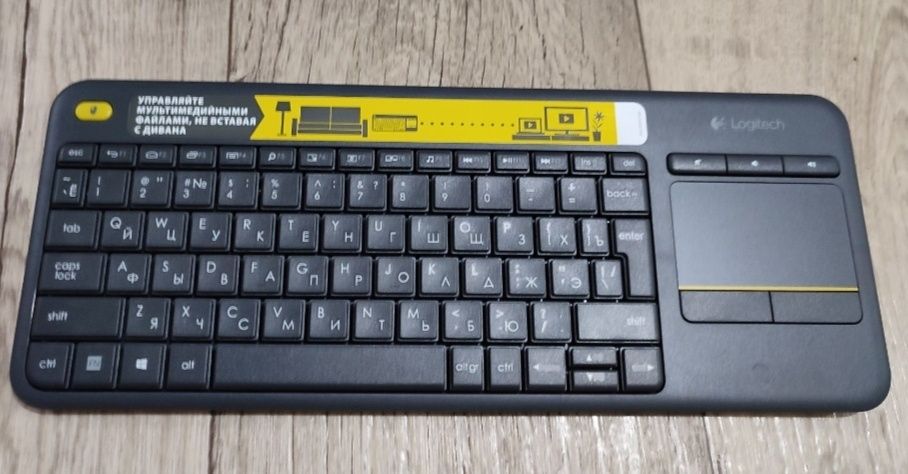 LOGITECH K400 plus