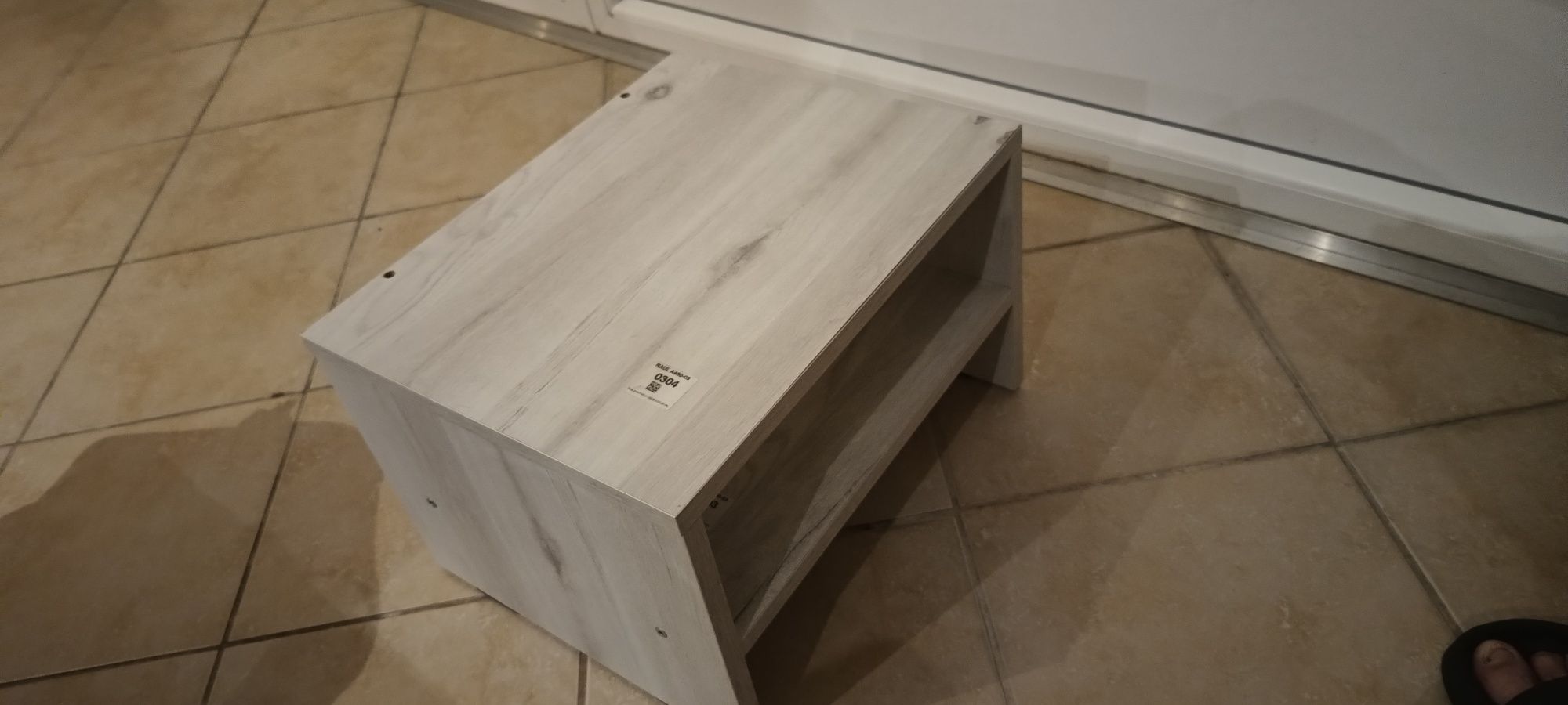 Vând noptiera  40x33 cm