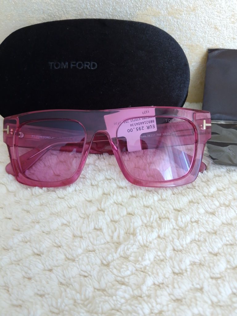 Ochelarii de soare pentru damă. Balenciaga. Tom Ford. Noi cu etichetă.