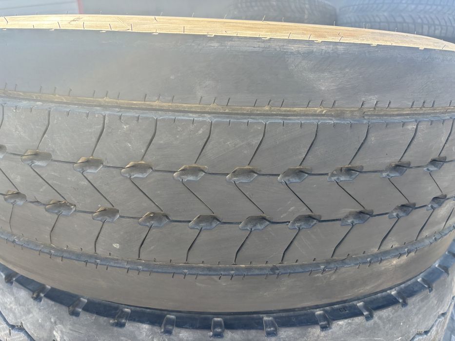 Anvelope camion  315 70 22,5 Goodyear fațǎ 2 buc