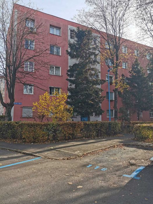 Apartament 3 camere, zona Grivitei, renovat complet.