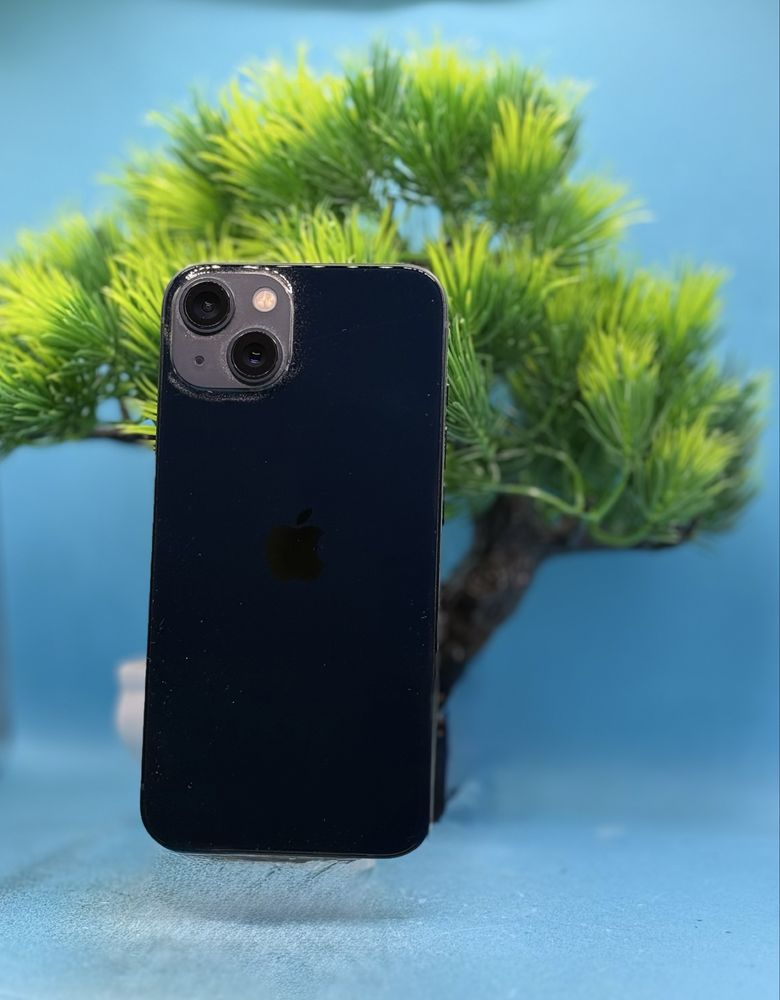 ПЕРФЕКТЕН!!! Apple iPhone 13, 128GB, 4GB RAM, 5G, Midnight