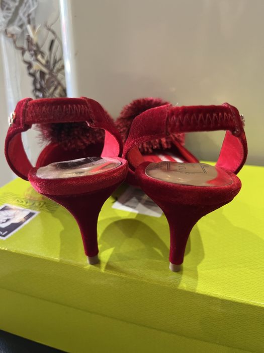 Невероятни Ted Baker