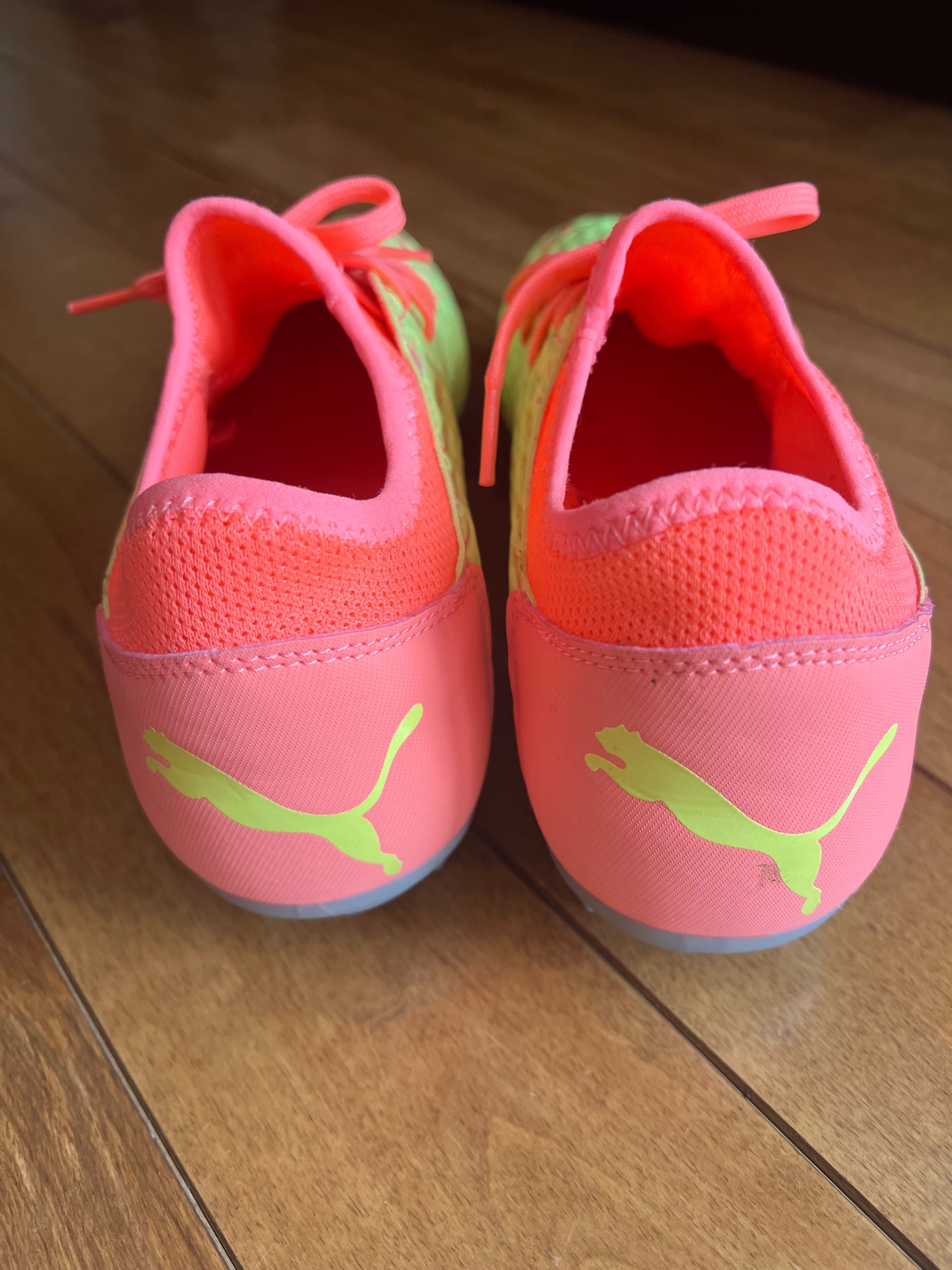 бутонки за тревен терен на Puma