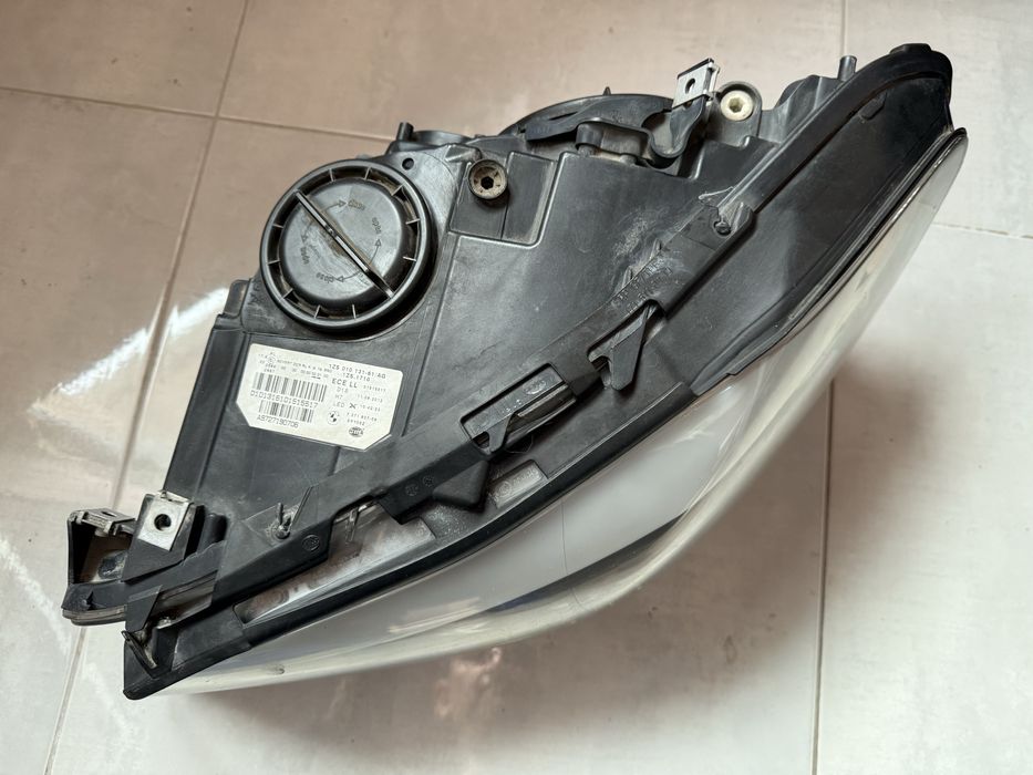 BMW F10 фар ляв bi-xenon завиващ оригинален