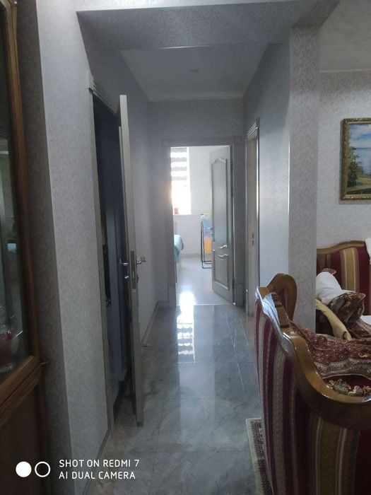 Продаётся 4х комнатная квартира ул. Паркентская орентир Макро