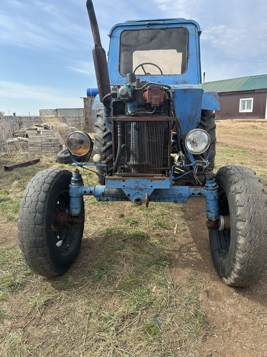 Трактор мтз 80  90г