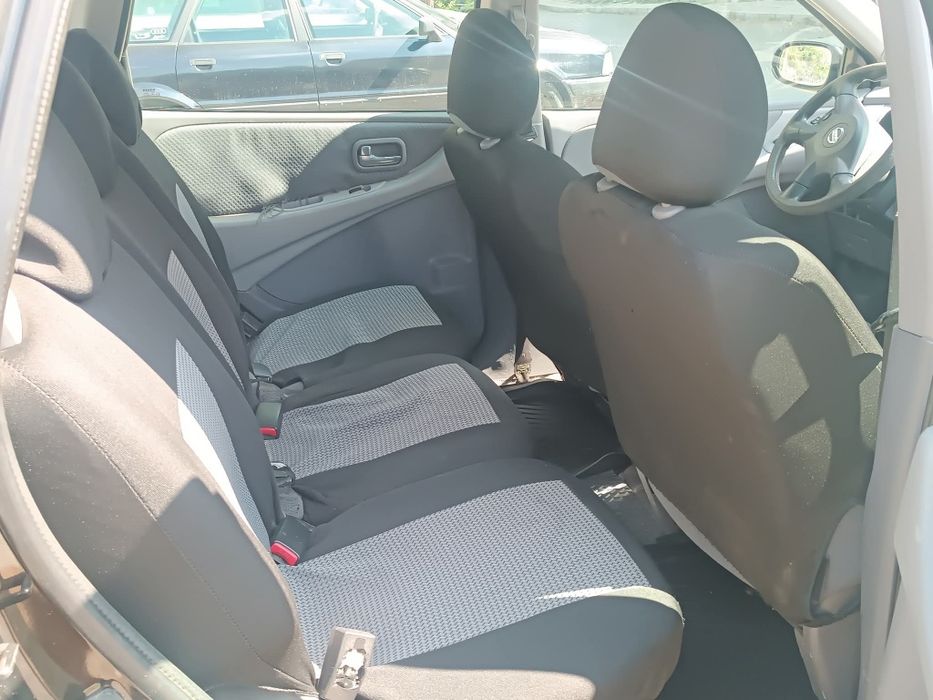 Нисан Алмера Тино