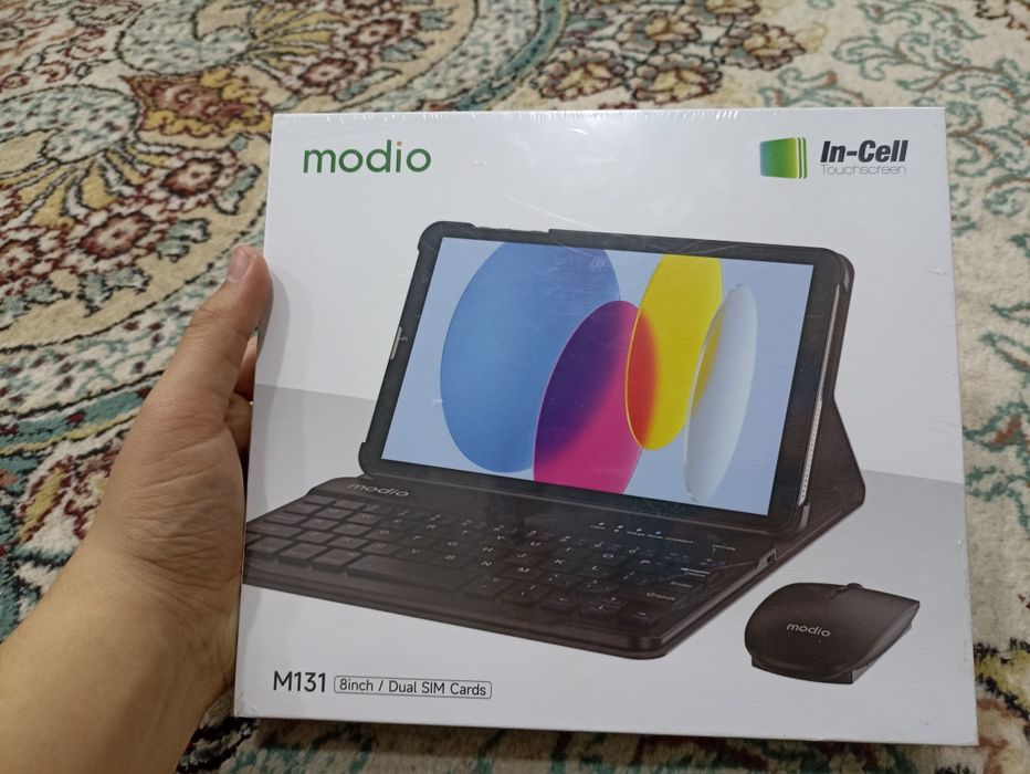 Планшет с клавиатурами (ноутбук)