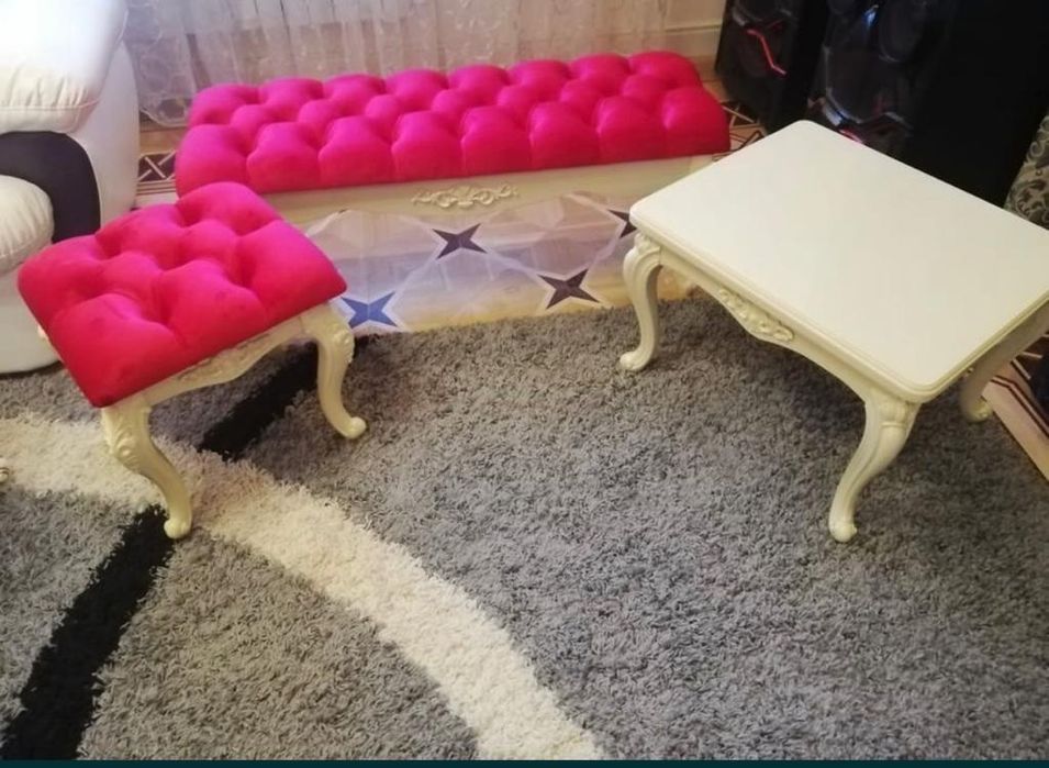 Пуфики и банкетки