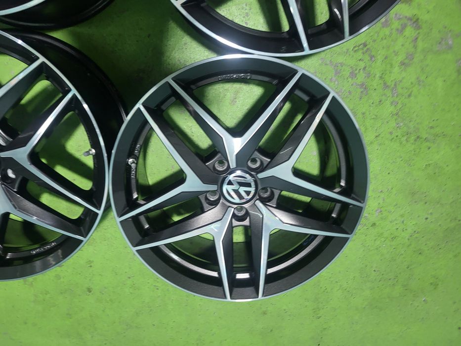 18 5x112 Vw Passat Tiguan Touran Caddy Golf 5х112