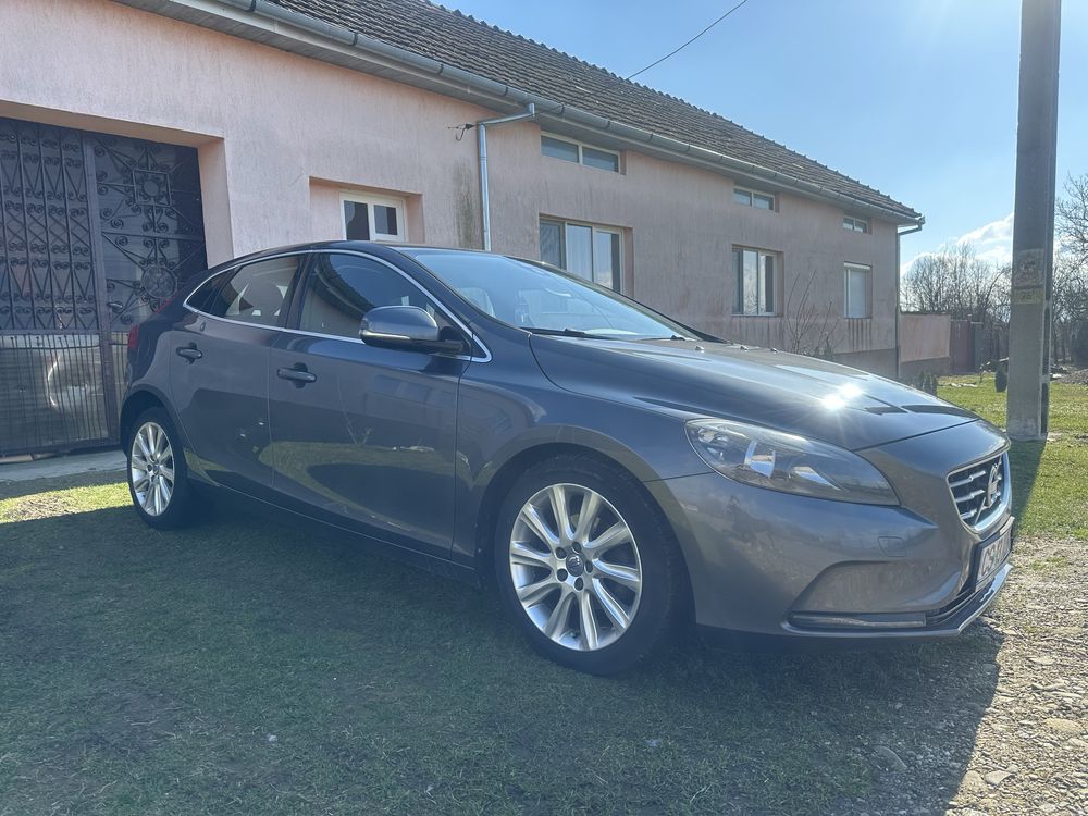 Vand volvo v40.