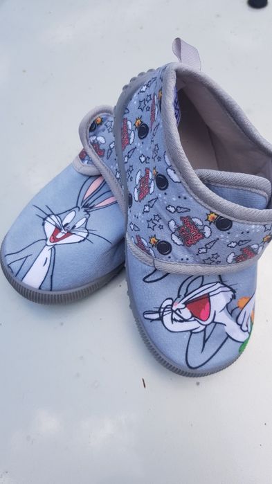 Pantofi de interior Bugs Bunny mărimea 28