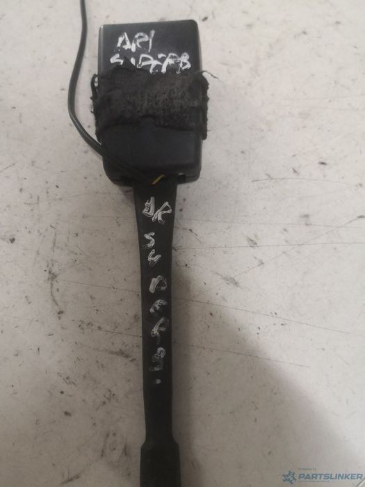 Pretensionare  dreapta fata SKODA SUPERB (3T4) [ 2008 - 2015 ]