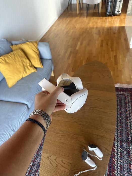 VR очила Meta Quest 3 — 512 GB — джойстици