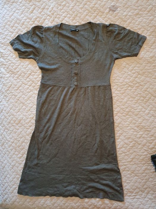 Комплект дрехи за обща стойност 22 лв