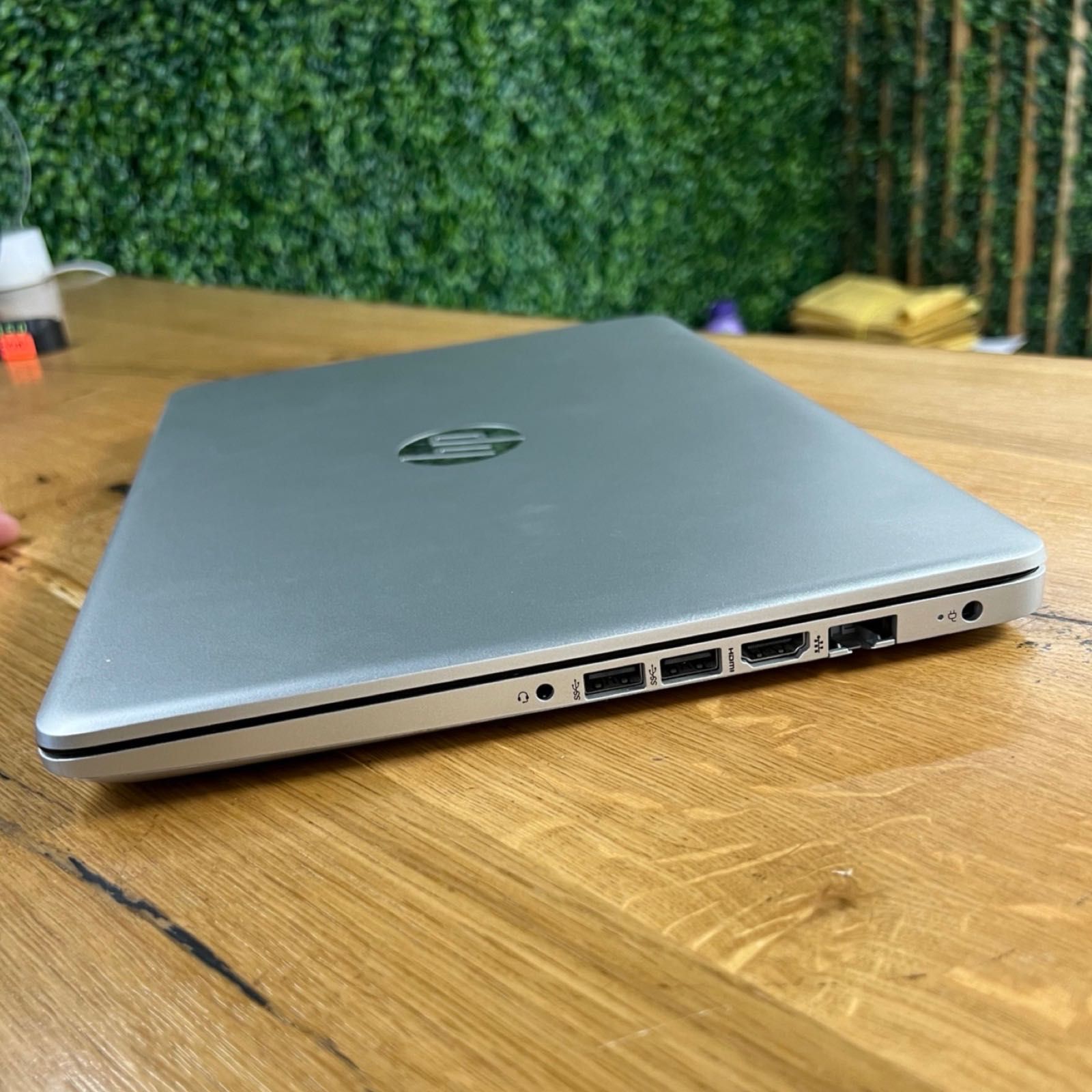 Laptop HP Notebook 14" Ryzen 3 256GB Silver | TrueGSM