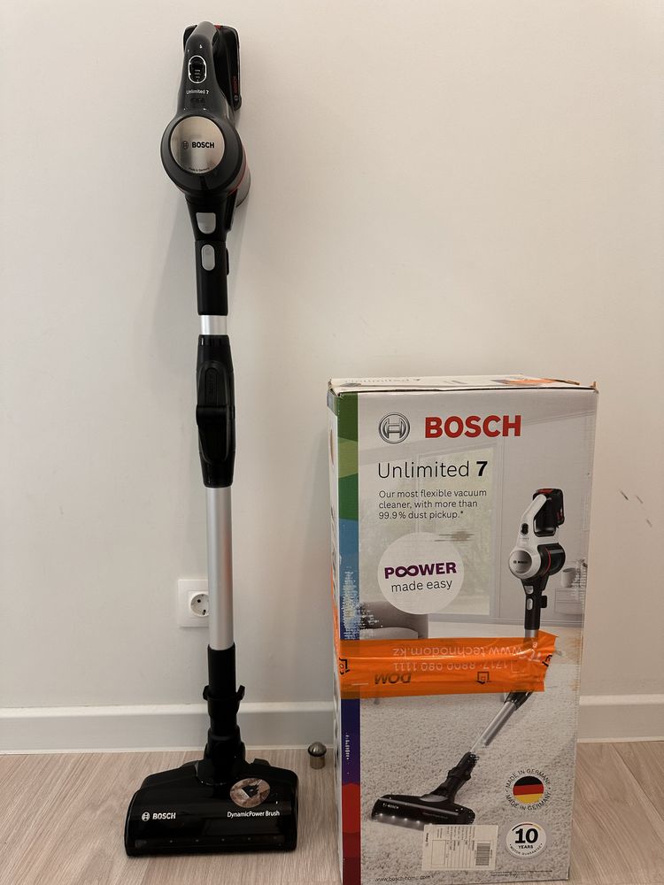 Продам Пылесос вертикальный bosch в отличном состоянии!