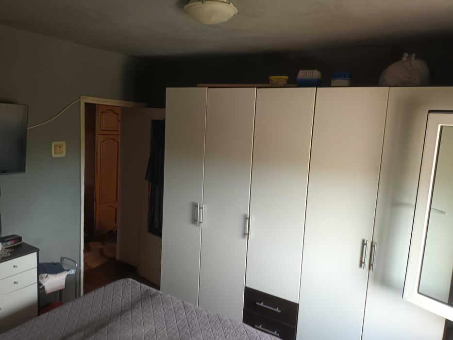 Vand Apartament 2 camere zona centrala Ineu