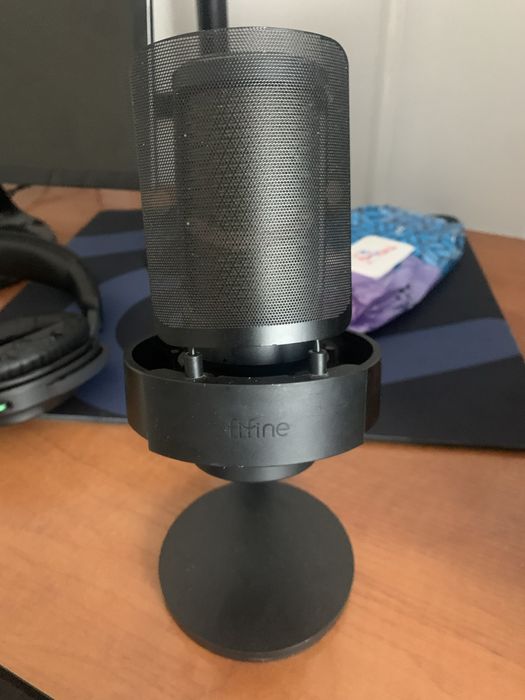 Микрафон fifine a8