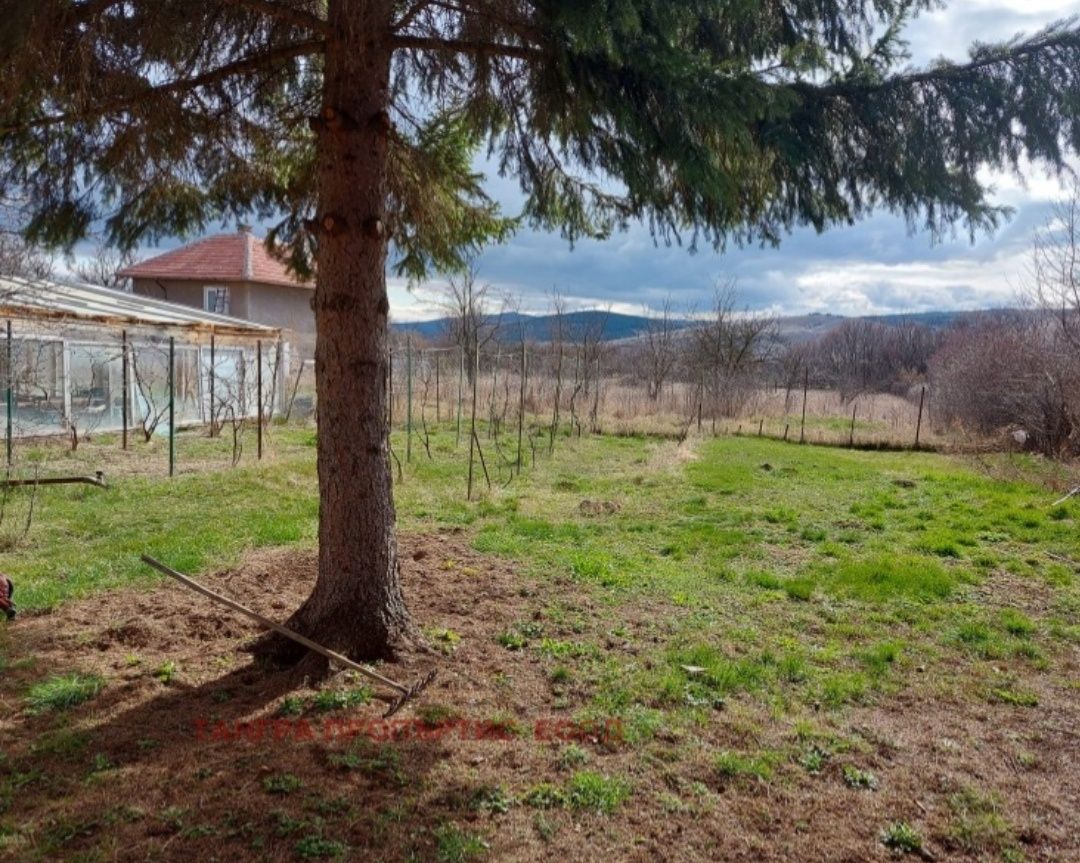 Продава се къща в село Друган, област Перник