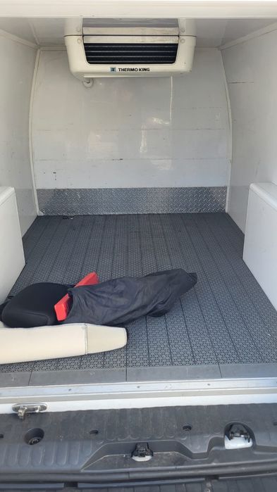 Vand Renault Kangoo frigorific
Motor 1.5 Motorina, an 2015
Culoare: Al