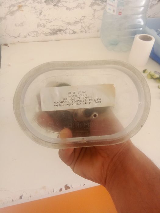 Vând 2 păpuși vechi