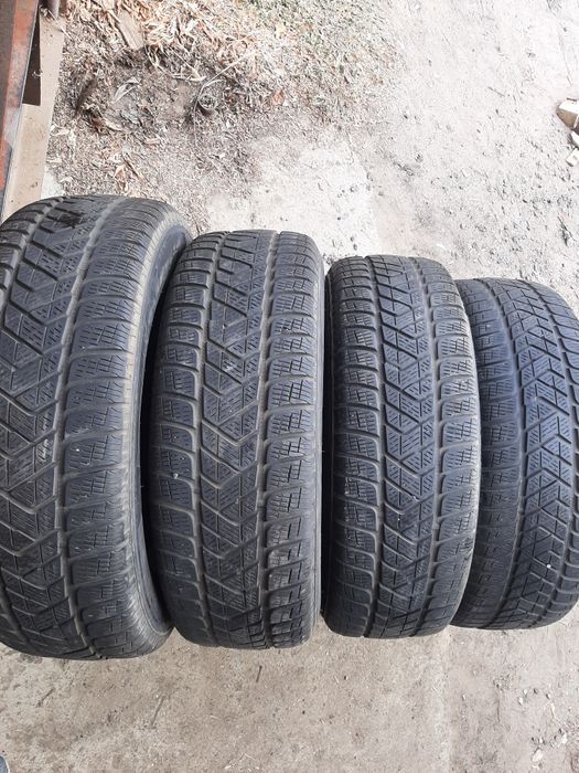 Продам шины 215/65/16 пирелли