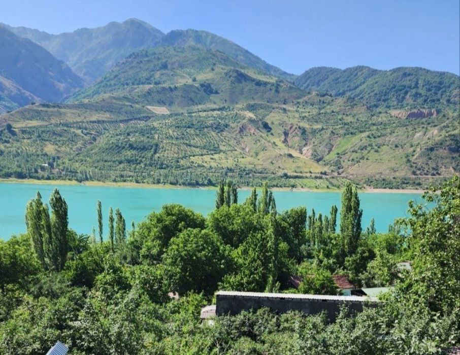 Дача сотилади 2-линия котта сувга 300 метр природа номер 1