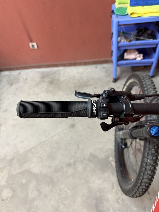 Specialized Turbo Levo 2022