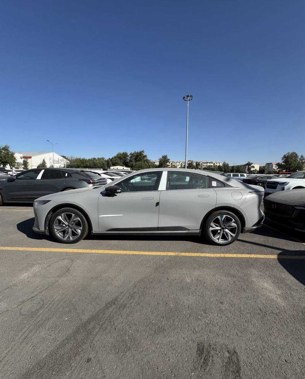 Mazda EZ6 naxt nasiya savdo yillik 10%