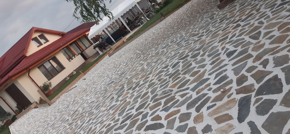 Piatra naturala pavaj gratare tradiționale