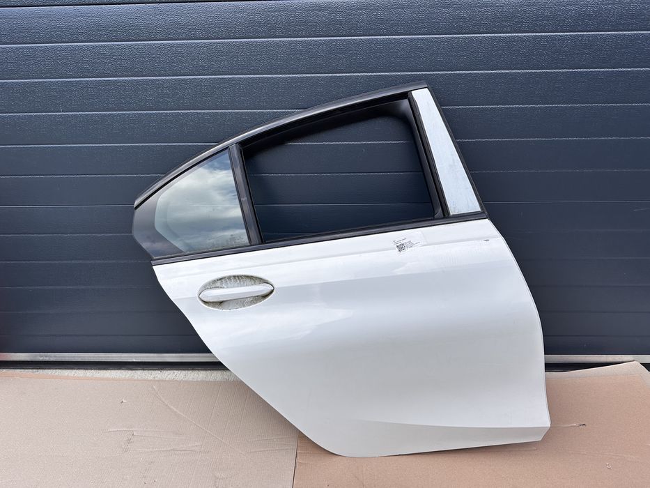 Bara fata capota trager usa oglinda BMW seria 3 G20 G21