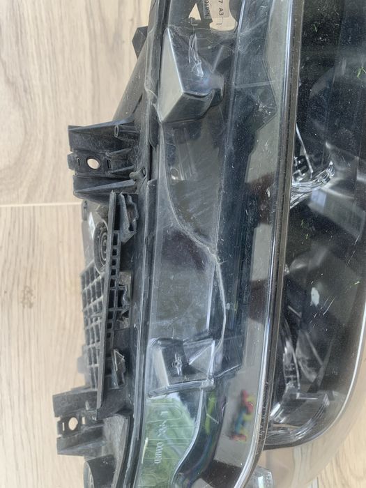 Far stanga Bmw X1 f48 LCI an 2015/2016/2017/2018