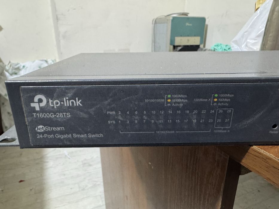 Продам комутатор tp link T1600G-28TS