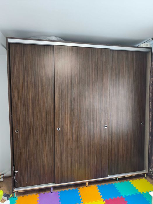 Vând urgent dulap/dressing