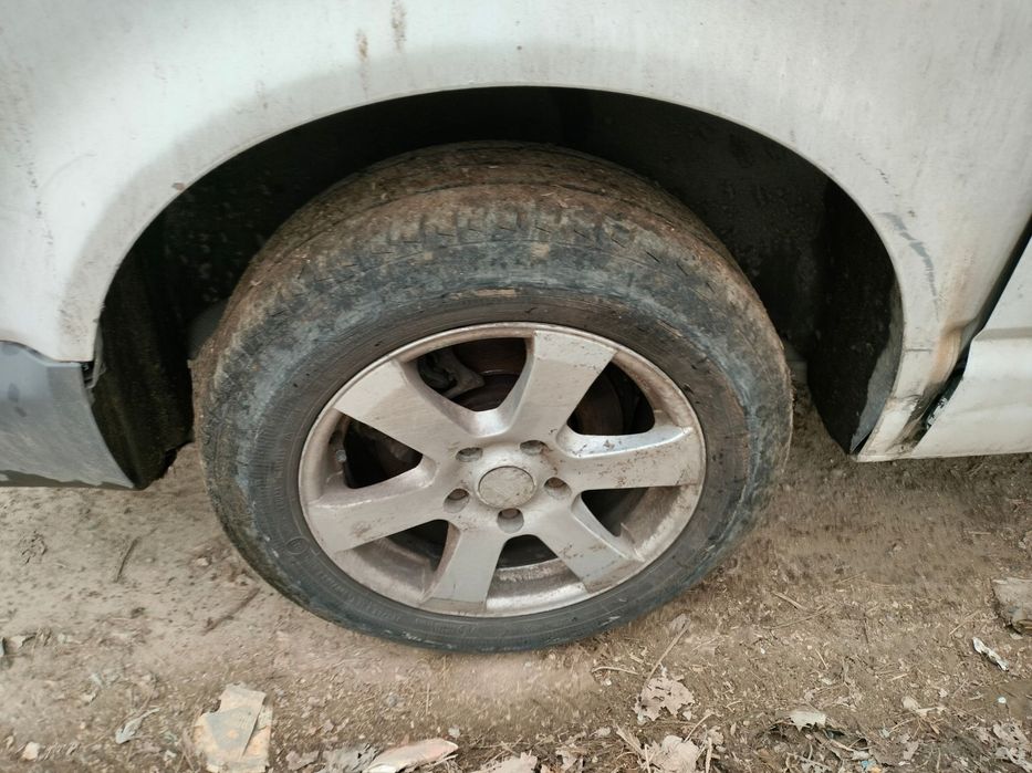 Dezmembrari  VW TRANSPORTER Mk 5 / T5 / caravelle  2003  > 0000 1.9 T
