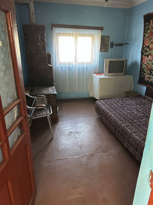 Vand casa cu teren 1500 mp in Motatei