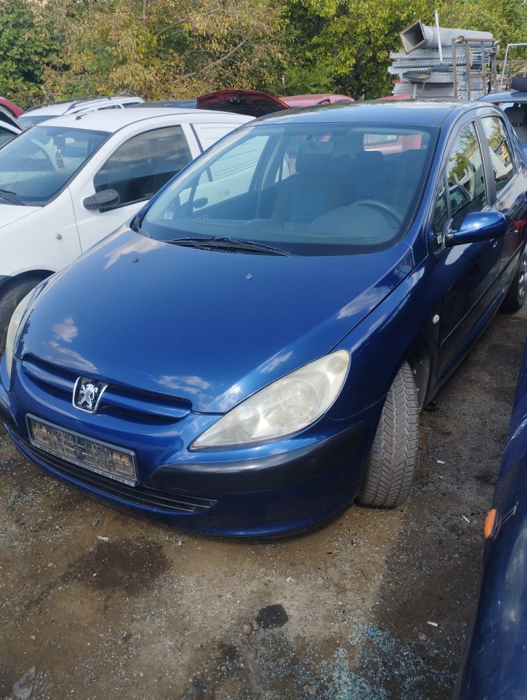 Dezmembrări Peugeot 307 2.0hdi rhy motor