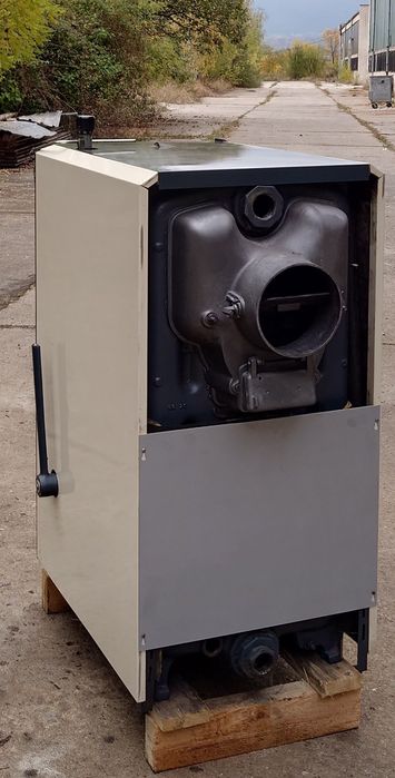 Чугунен котел на твърдо гориво Де Дитрих / De Dietrich 35 kW
