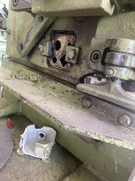 Masina debitat si perforat Peddy